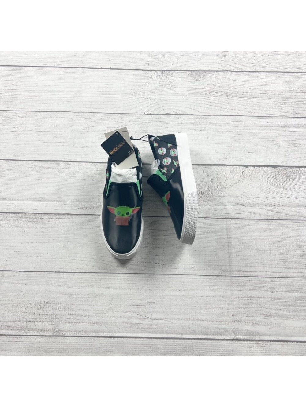 The Mandalorian Kids Slip On Shoes Grogu Pattern Black Green NWT Big Kids 3